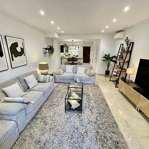 Fantastic New Townhouse /Front Beach/2Bedr/2,5Bath